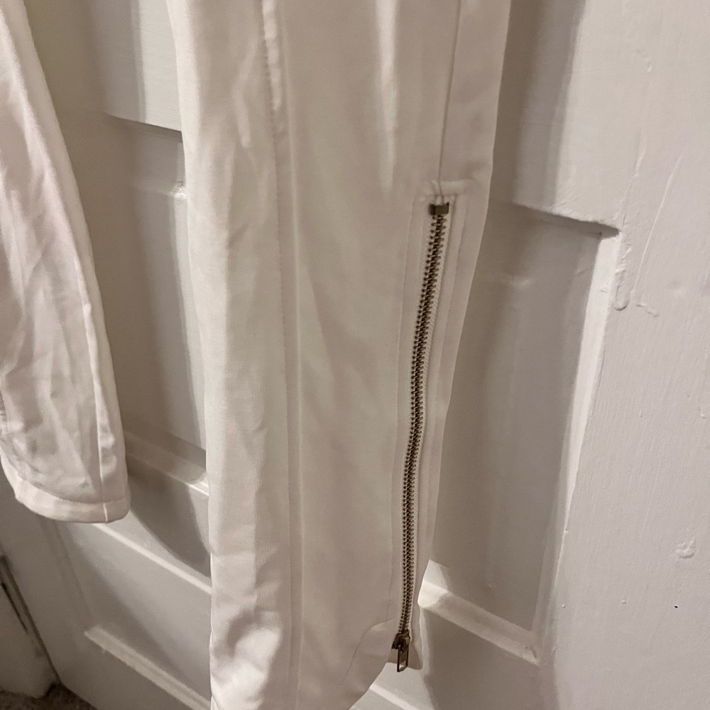 Pants - Picture 3 of 9